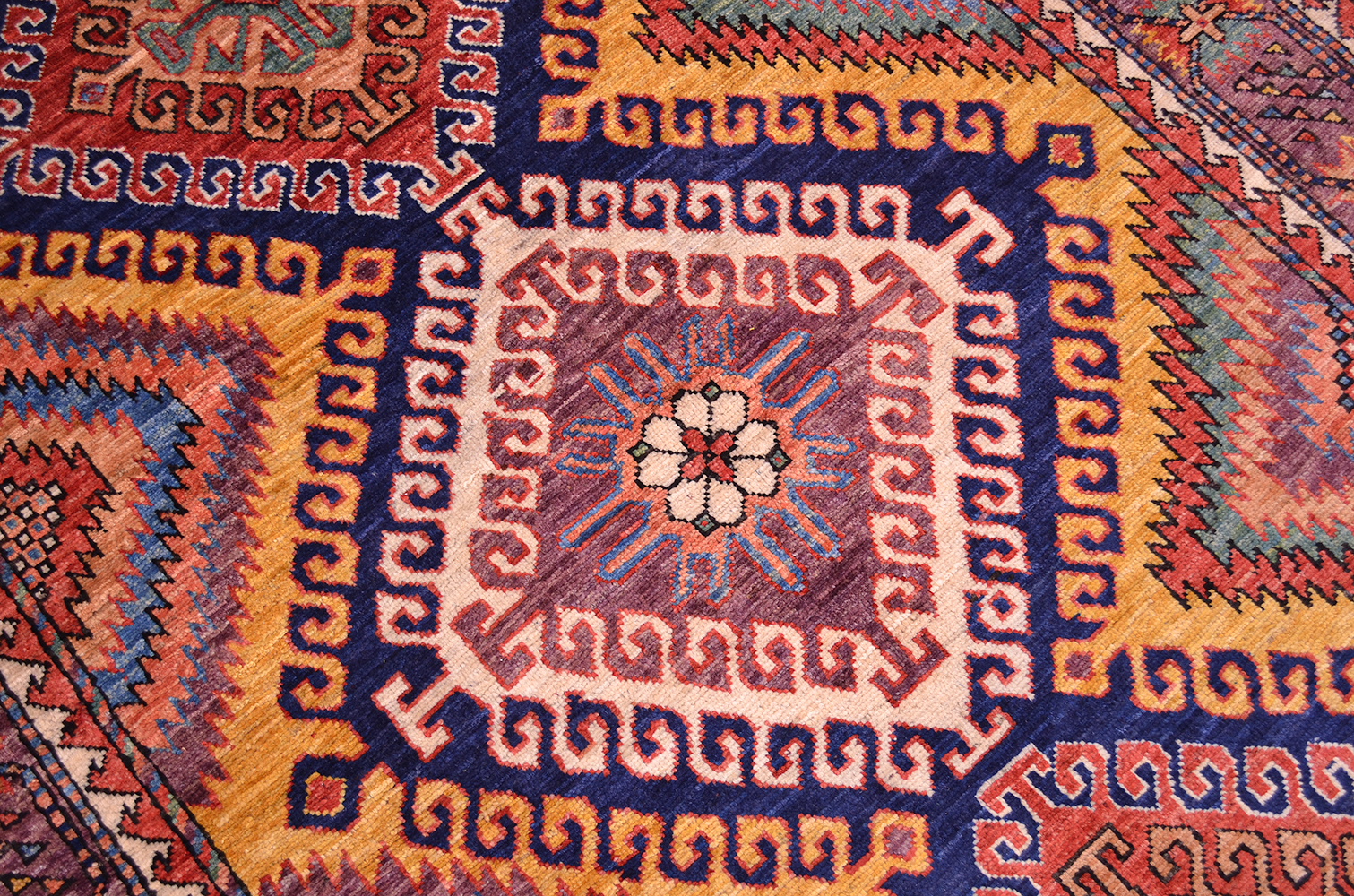 Tain Rug Design Taimani design rug 1.91x1.24m / 6x4ft | The Oriental Rug Merchant